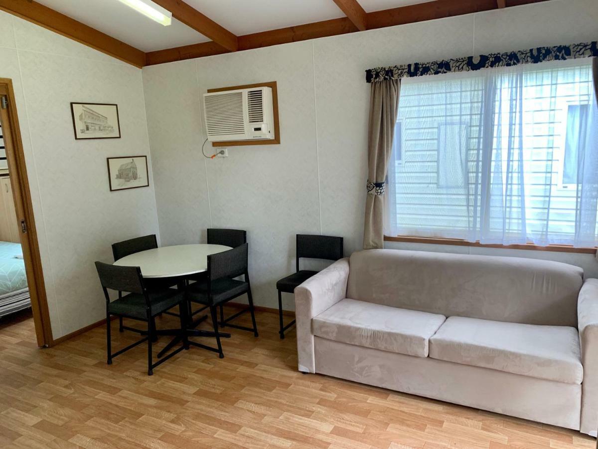 Tatura Cabin & Caravan Park Eksteriør bilde